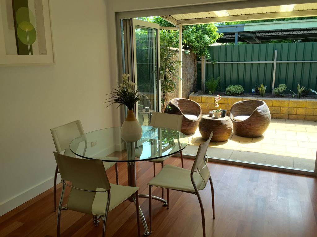 Chic Townhouse In North Adelaide Βίλα Εξωτερικό φωτογραφία