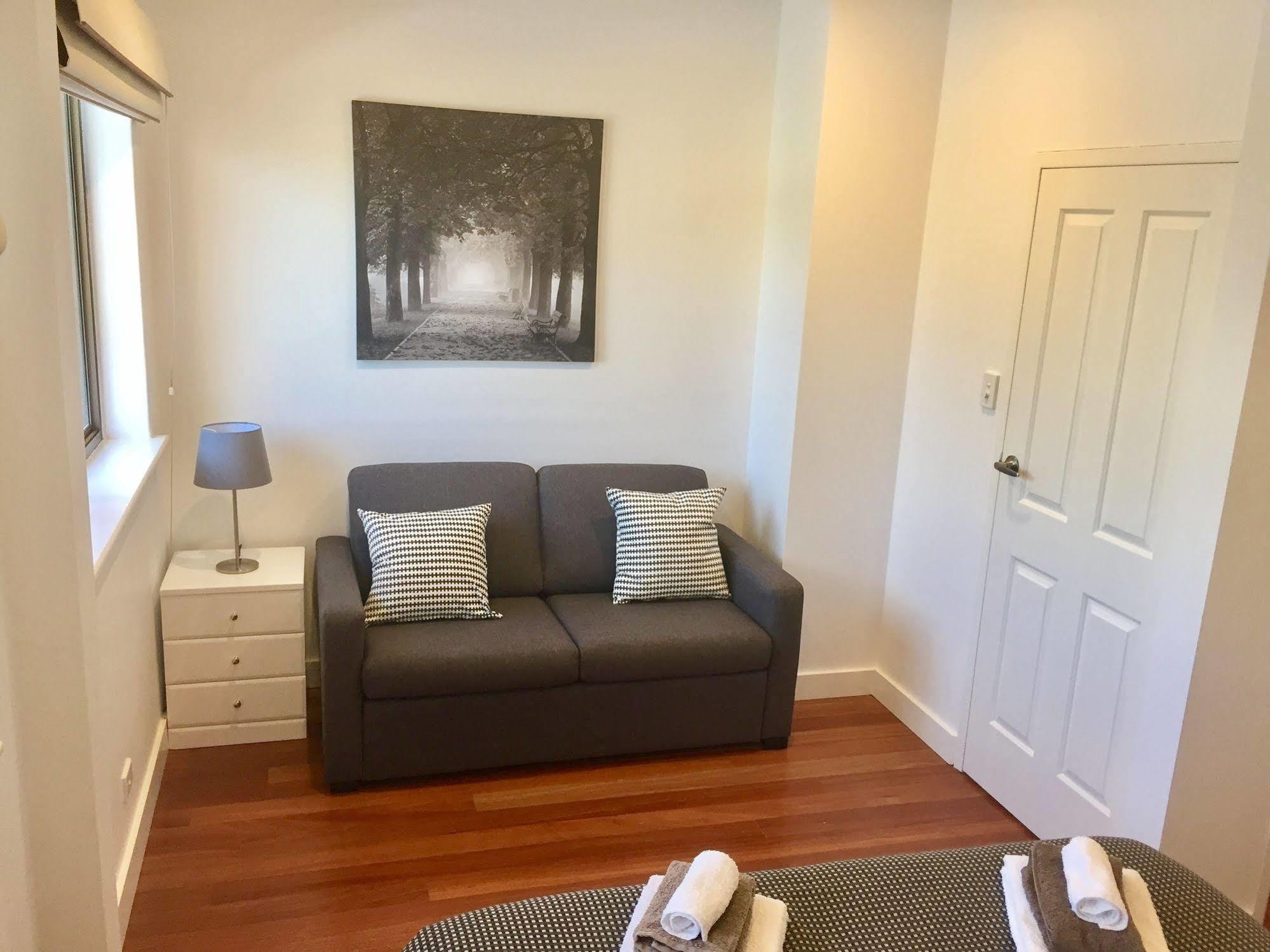 Chic Townhouse In North Adelaide Βίλα Εξωτερικό φωτογραφία